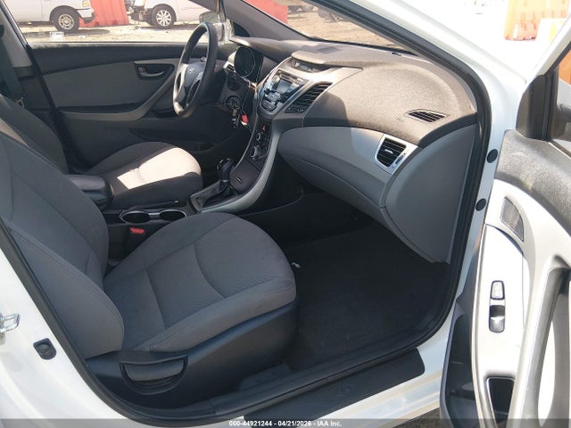 Aukcja sprzedaży 2016 Hyundai Elantra Se, vin: 5NPDH4AE3GH752235, numer aukcji: 44921244