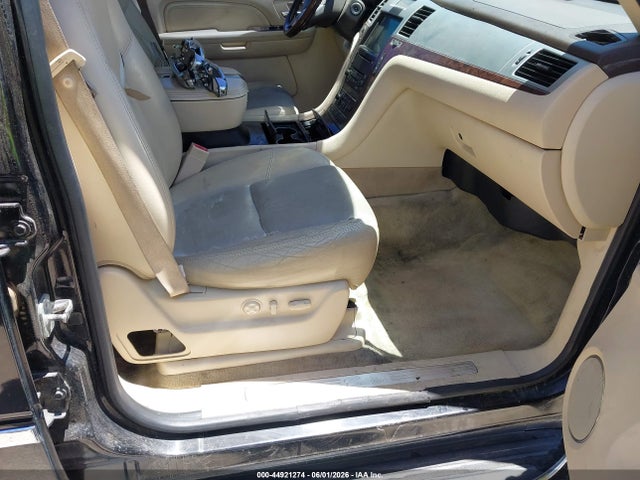 Продаж на аукціоні авто 2007 Cadillac Escalade Esv Standard, vin: 1GYFK66857R319365, номер лоту: 44921274