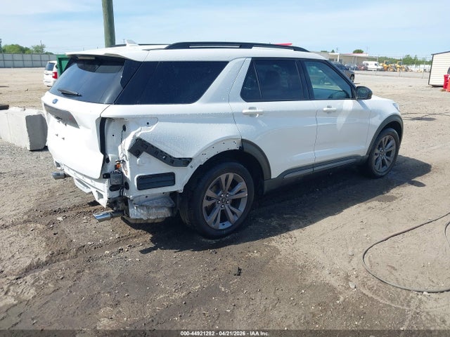 44921282 :رقم المزاد ، 1FMSK7DHXNGC50979 vin ، 2022 Ford Explorer Xlt مزاد بيع
