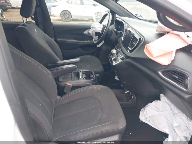 Продажа на аукционе авто 2019 Chrysler Pacifica Touring Plus, vin: 2C4RC1FG9KR593603, номер лота: 44921287