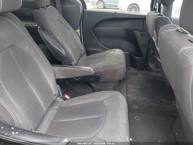 Продажа на аукционе авто 2019 Chrysler Pacifica Touring Plus, vin: 2C4RC1FG9KR593603, номер лота: 44921287