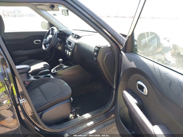 Продаж на аукціоні авто 2015 Kia Soul, vin: KNDJN2A21F7759774, номер лоту: 44921311
