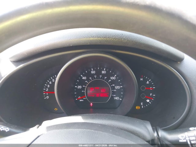 Продаж на аукціоні авто 2015 Kia Soul, vin: KNDJN2A21F7759774, номер лоту: 44921311