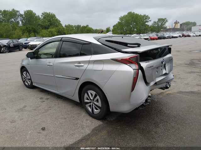 44921337 :رقم المزاد ، JTDKARFU3J3055692 vin ، 2018 Toyota Prius Three مزاد بيع