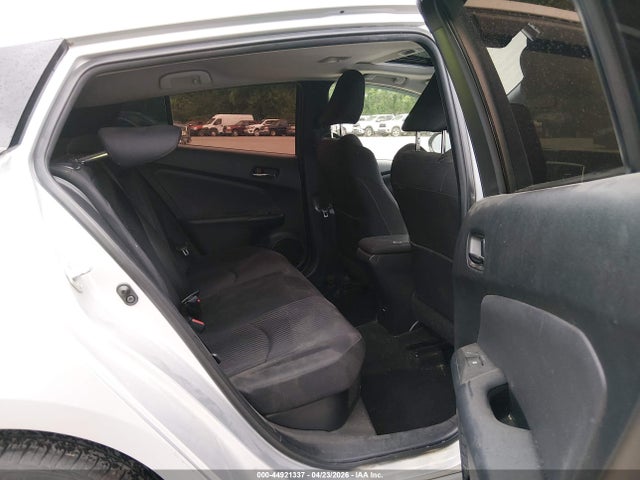 44921337 :رقم المزاد ، JTDKARFU3J3055692 vin ، 2018 Toyota Prius Three مزاد بيع