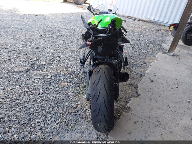 44921342 :رقم المزاد ، JKBZXJG15MA014702 vin ، 2021 Kawasaki Zx636 K مزاد بيع
