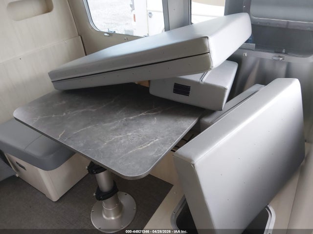 Airstream Flying 2025 1STK9AG28SJ574291 Image 8