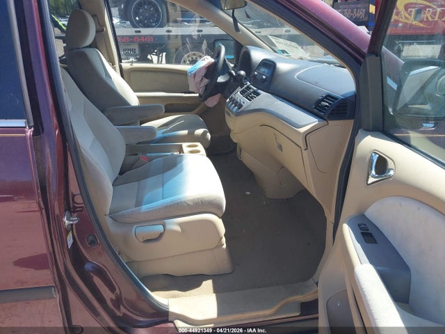 44921349 :رقم المزاد ، 5FNRL3H25AB067301 vin ، 2010 Honda Odyssey Lx مزاد بيع