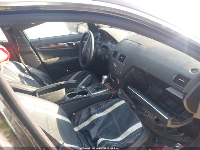 Продажа на аукционе авто 2010 Mercedes-benz C 300 Luxury 4matic/sport 4matic, vin: WDDGF8BB8AF403495, номер лота: 44921385