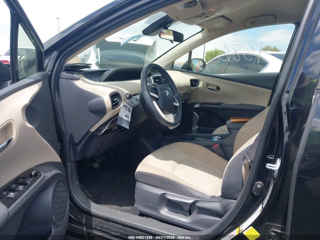 JTDKBRFU1H3048134 Toyota Prius One