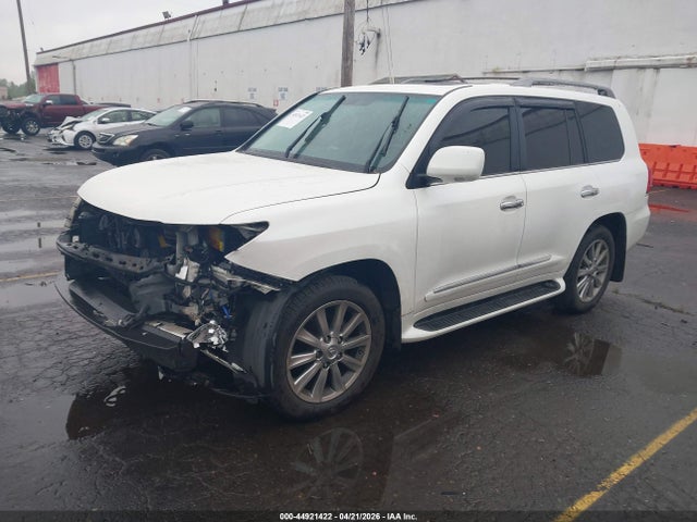 Продажа на аукционе авто 2011 Lexus Lx 570, vin: JTJHY7AX1B4062578, номер лота: 44921422