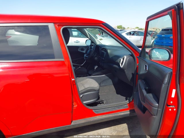 KIA SOUL LX 2022 KNDJ23AU1N7159609 Image 5