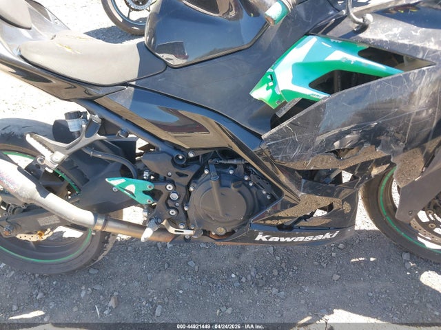 JKAEXKG13KDA31988 Kawasaki EX400
