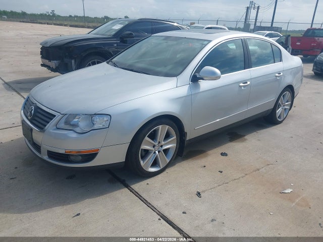 44921453 :رقم المزاد ، WVWJK7AN7AE135479 vin ، 2010 Volkswagen Passat Komfort مزاد بيع