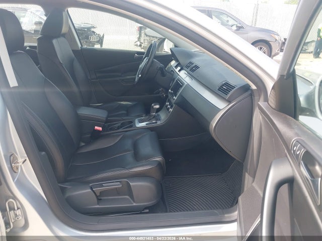 44921453 :رقم المزاد ، WVWJK7AN7AE135479 vin ، 2010 Volkswagen Passat Komfort مزاد بيع