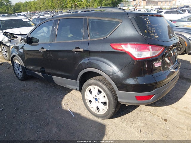 Продажа на аукционе авто 2015 Ford Escape S, vin: 1FMCU0F77FUA68556, номер лота: 44921485