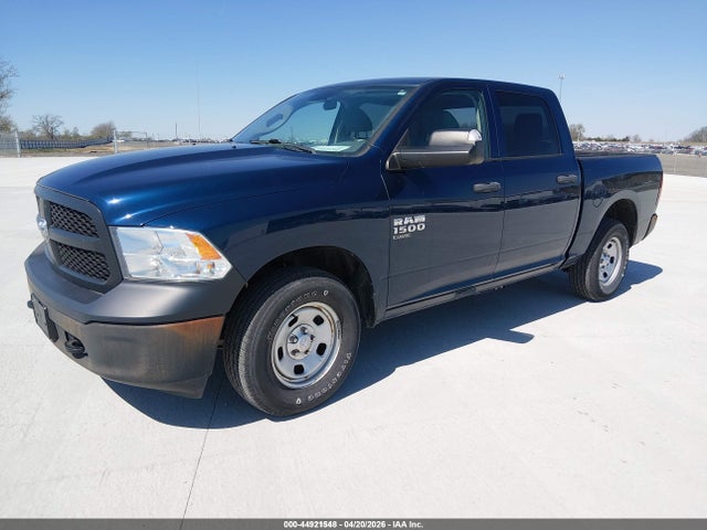1C6RR7KG8KS638155 RAM 1500 Classic Tradesman 4x4 5&#039;7 Box