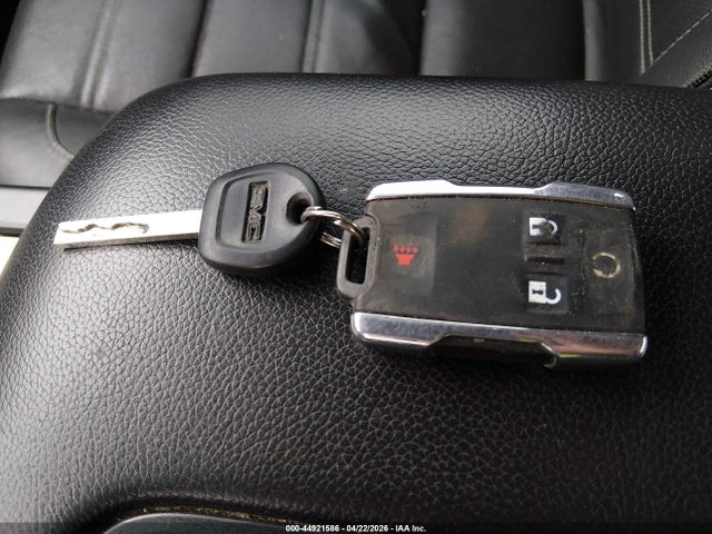44921586 :رقم المزاد ، 1GT42WEY2KF187304 vin ، 2019 Gmc Sierra 3500hd Denali مزاد بيع