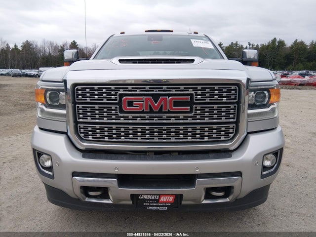 44921586 :رقم المزاد ، 1GT42WEY2KF187304 vin ، 2019 Gmc Sierra 3500hd Denali مزاد بيع