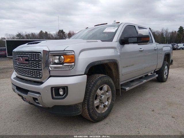 44921586 :رقم المزاد ، 1GT42WEY2KF187304 vin ، 2019 Gmc Sierra 3500hd Denali مزاد بيع