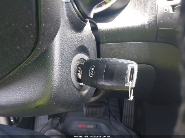 Продажа на аукционе авто 2015 Kia Forte Ex, vin: KNAFX4A85F5266818, номер лота: 44921606