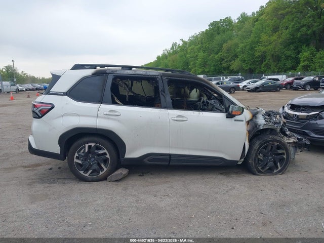 Продаж на аукціоні авто 2025 Subaru Forester Limited Hybrid, vin: JF2SLSRD2SH450143, номер лоту: 44921635