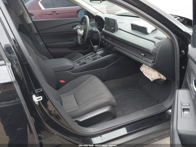 44921649 :رقم المزاد ، 1HGCY1F45SA018031 vin ، 2025 Honda Accord Se مزاد بيع
