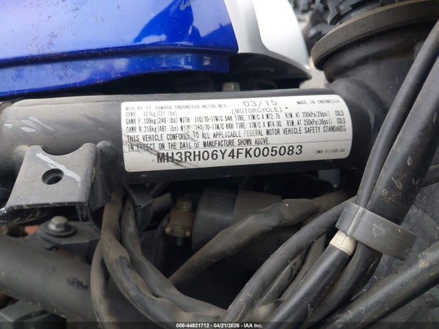 Yamaha YZFR3 2015 MH3RH06Y4FK005083 Image 10