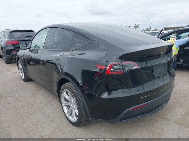 7SAYGDEEXRA236129 Tesla Model Y Long Range Dual Motor All-wheel Drive
