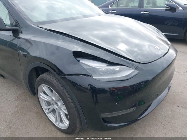 7SAYGDEEXRA236129 Tesla Model Y Long Range Dual Motor All-wheel Drive