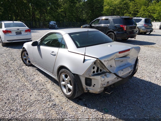 44921717 :رقم المزاد ، WDBKK65F21F210194 vin ، 2001 Mercedes-benz Slk 320 مزاد بيع