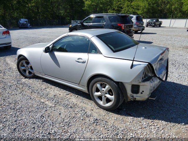 44921717 :رقم المزاد ، WDBKK65F21F210194 vin ، 2001 Mercedes-benz Slk 320 مزاد بيع