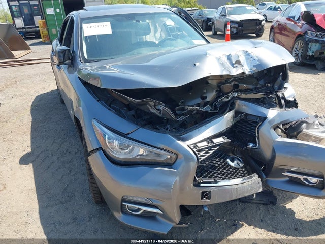 2017 Infiniti Q50 3.0t Premium მანქანა იყიდება აუქციონზე, vin: JN1EV7AR4HM830551, აუქციონის ნომერი: 44921719