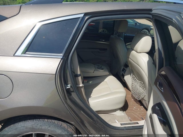 44921751 :رقم المزاد ، 3GYFNDE32FS528558 vin ، 2015 Cadillac Srx Premium Collection مزاد بيع