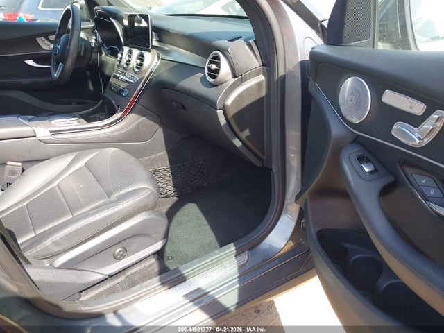 W1N0G8EB1LF850380 Mercedes-Benz Glc 300 4matic