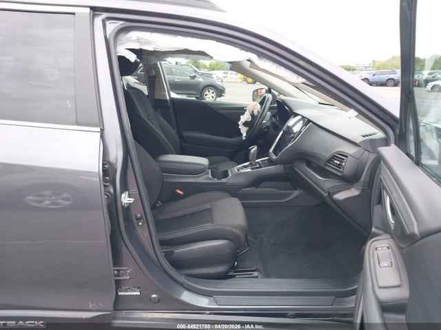44921785 :رقم المزاد ، 4S4BTADCXN3115099 vin ، 2022 Subaru Outback Premium مزاد بيع