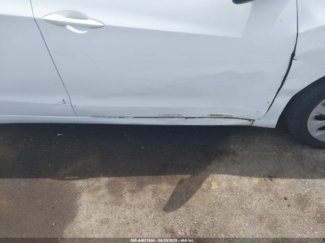 KMHD35LH5HU377737 Hyundai ELANTRA GT