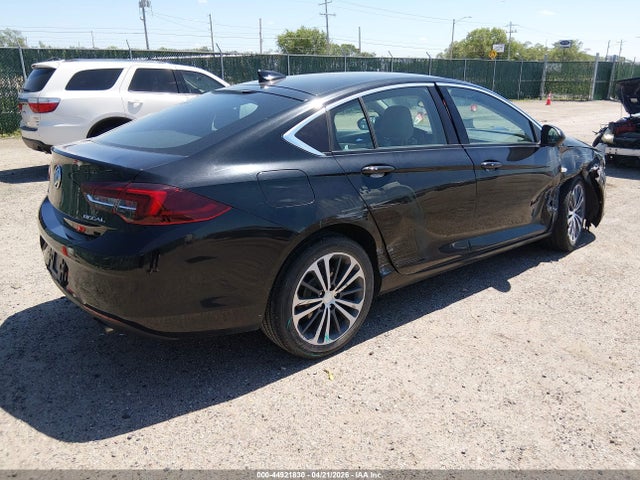 W04GP6SX4J1074633 Buick Regal Sportback Essence