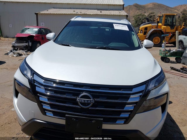 44921851 :رقم المزاد ، 5N1BT3BA1SC871333 vin ، 2025 Nissan Rogue Sv Fwd مزاد بيع