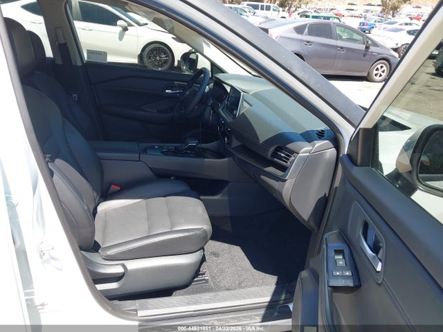 44921851 :رقم المزاد ، 5N1BT3BA1SC871333 vin ، 2025 Nissan Rogue Sv Fwd مزاد بيع