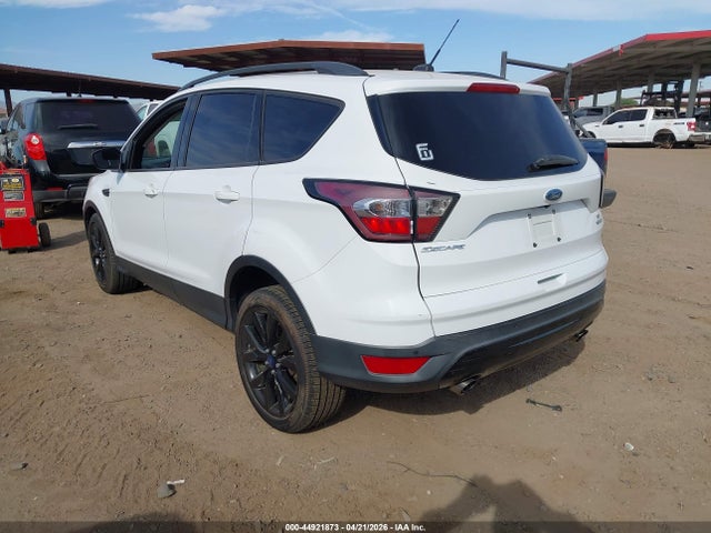 1FMCU0GD7HUC67372 Ford ESCAPE SE