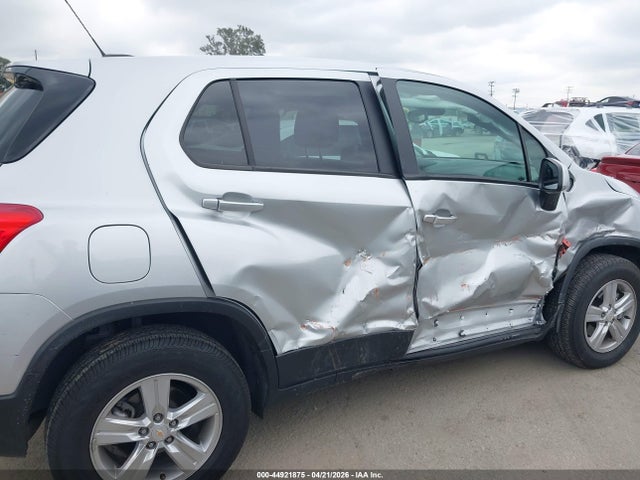 Chevrolet Trax Awd Ls 2022 KL7CJNSM3NB545593 Image 17