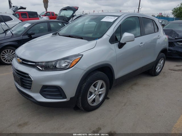 Chevrolet Trax Awd Ls 2022 KL7CJNSM3NB545593 Image 2