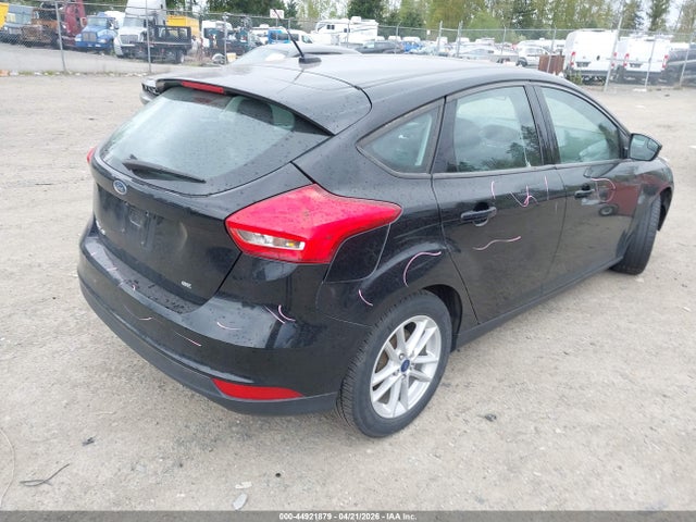 Ford FOCUS SE 2017 1FADP3K2XHL255509 Image 4