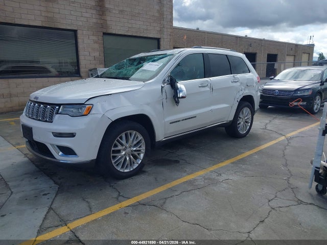 1C4RJFJG9HC923056 Jeep Grand Cherokee Summit 4x4
