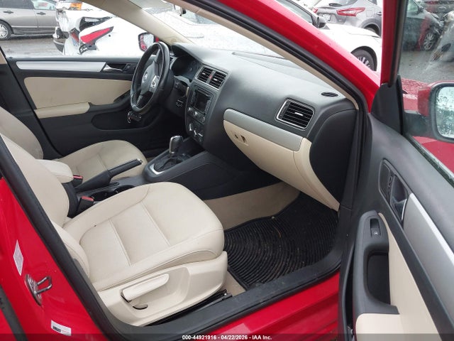 2011 Volkswagen Jetta 2.0l Tdi მანქანა იყიდება აუქციონზე, vin: 3VWLL7AJ8BM128052, აუქციონის ნომერი: 44921916