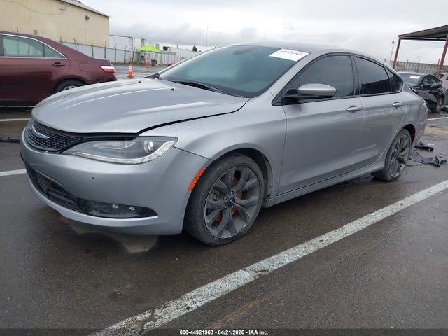 Chrysler 200 S 2016 1C3CCCBG7GN185875 Image 2