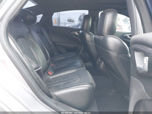 Chrysler 200 S 2016 1C3CCCBG7GN185875 Image 8