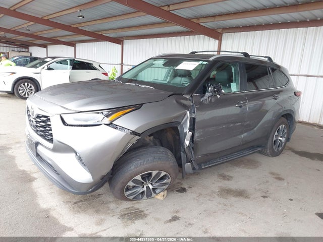 5TDKBRCH9TS691491 Toyota Highlander Hybrid Xle
