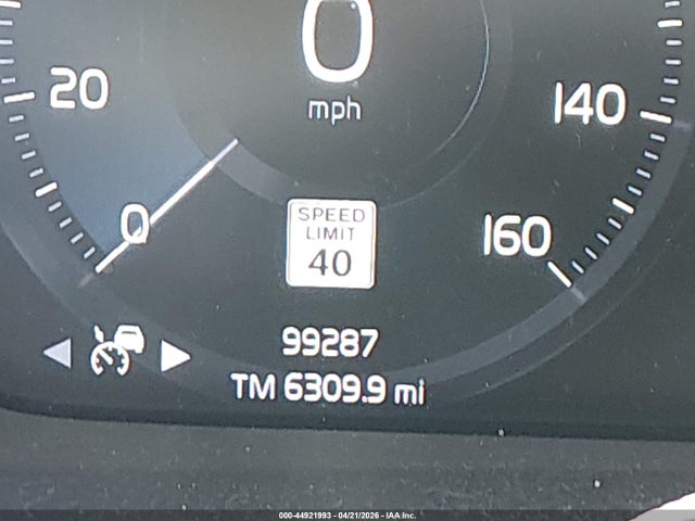 Продажа на аукционе авто 2021 Volvo Xc40 T5 Momentum, vin: YV4162UKXM2576910, номер лота: 44921993